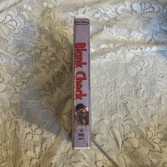 Blank Check VHS 1994 Family Comedy Original Release Walt Disney - Picture 3 of 7